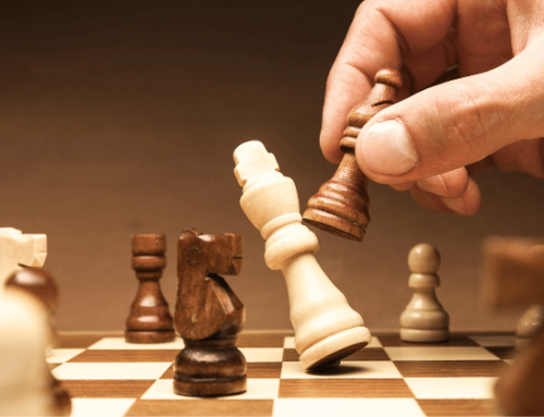 Schachspielen kann eine Möglichkeit sein, das Gehirn geistig aktiv zu halten.